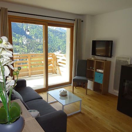 63 Route Du Rochas Apartment วูจานีย์ ภายนอก รูปภาพ