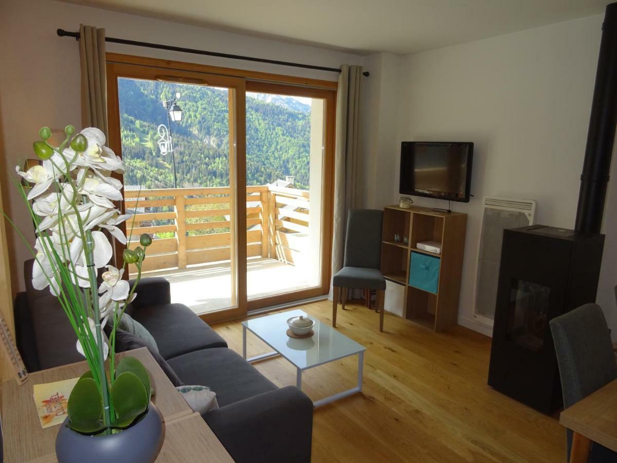 63 Route Du Rochas Apartment วูจานีย์ ภายนอก รูปภาพ